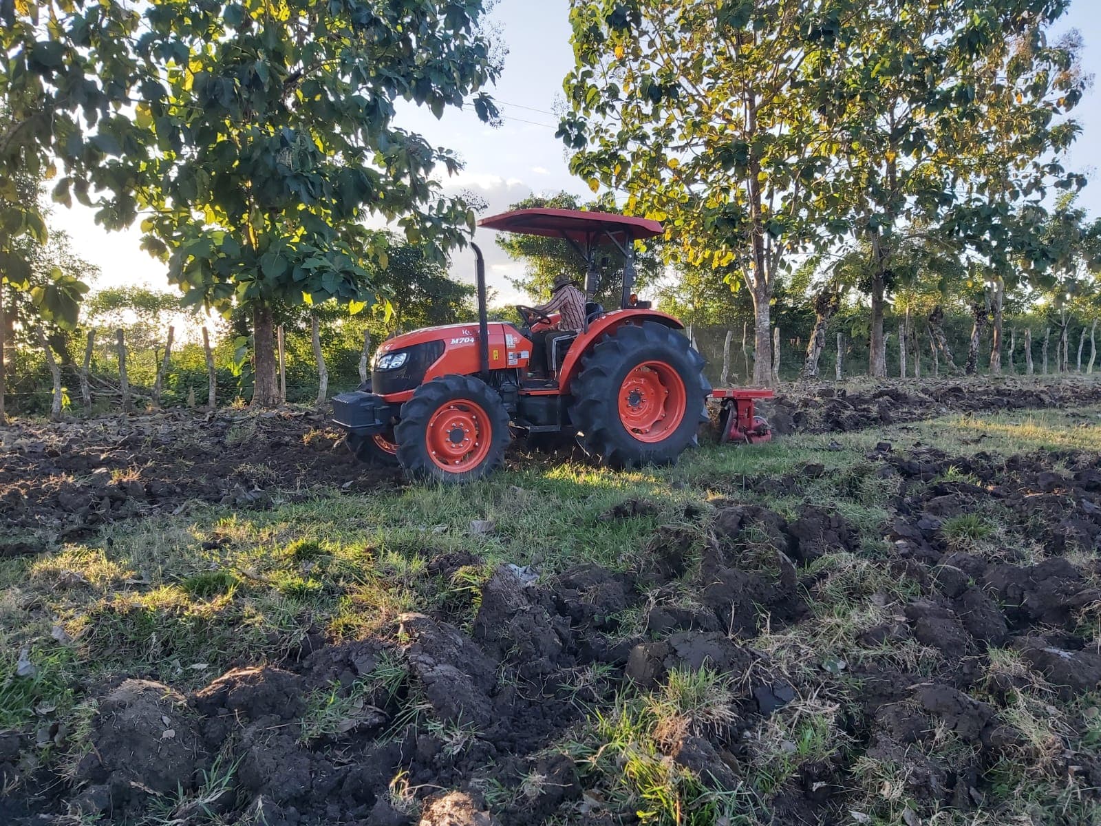 TRACTOR KUBOTA M7040